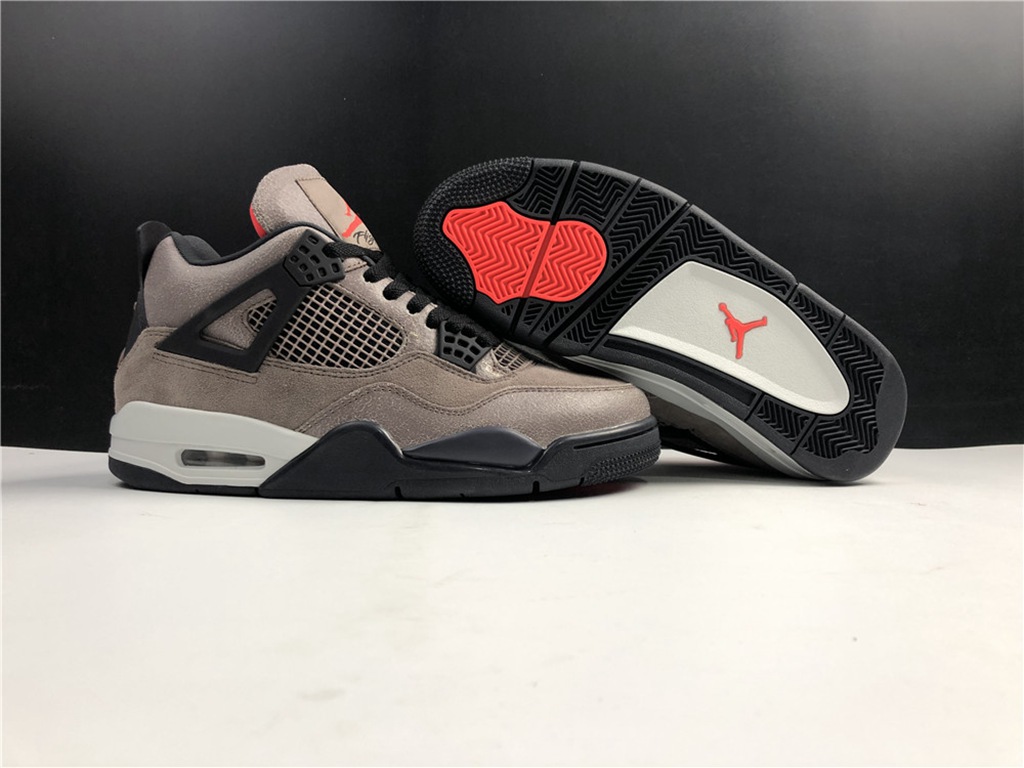 Air Jordan 4 Retro Taupe Haze